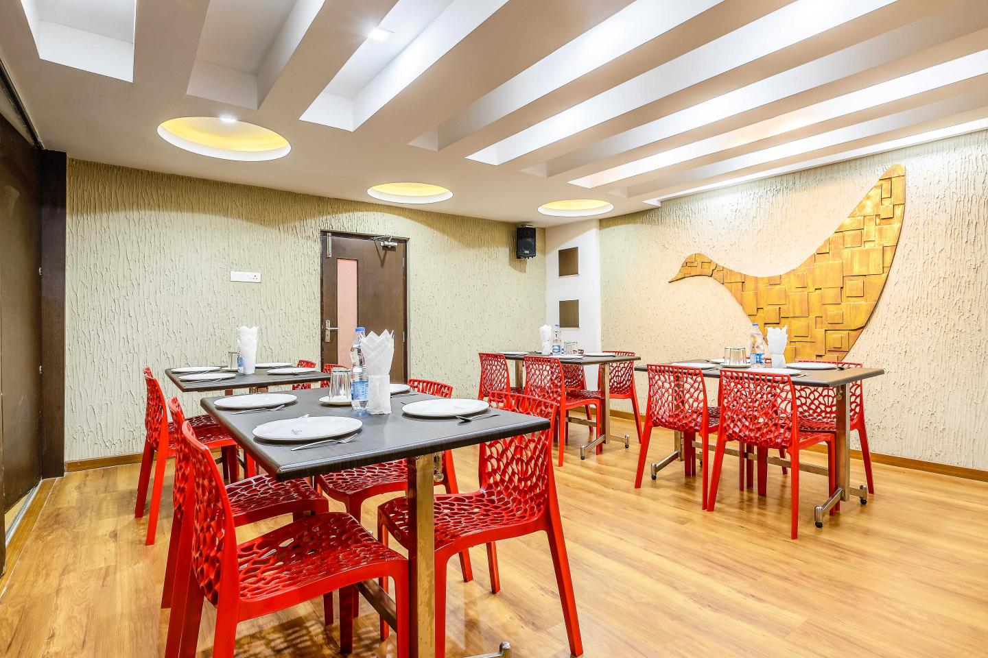 Navaratna Hotel Coimbatore Restaurant