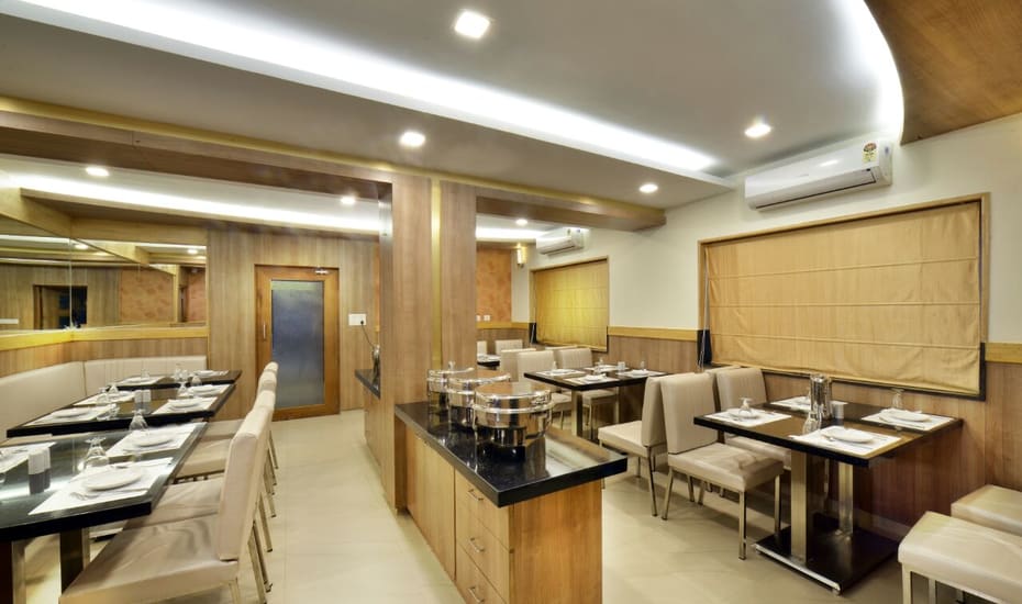 Grand Gunas Hotel Coimbatore Restaurant
